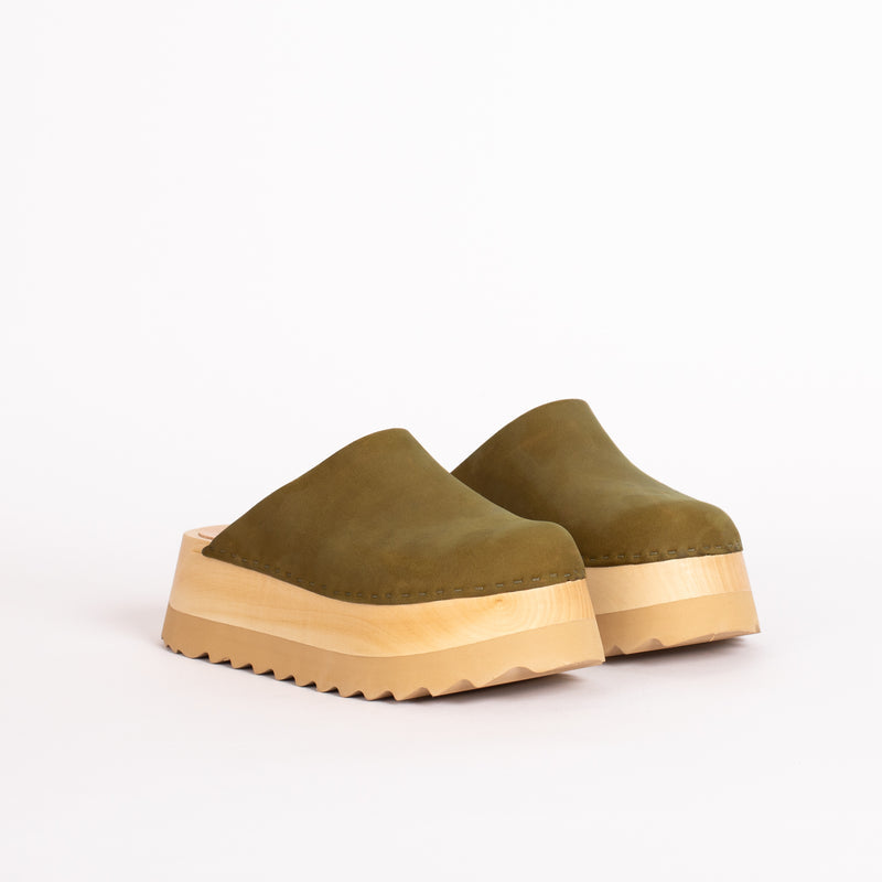 Chonk Clog in Kelp