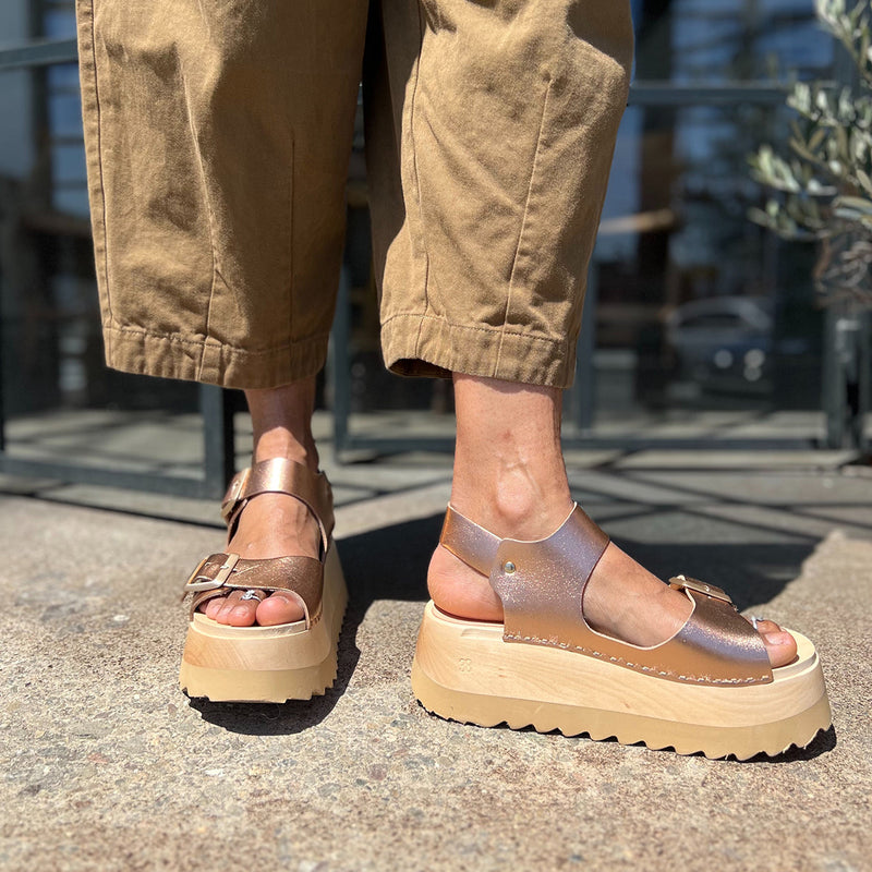 Gigi in Rose Gold