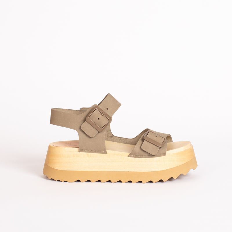 Gigi Sandal in Birch