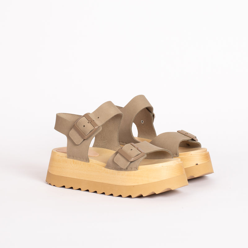 Gigi Sandal in Birch