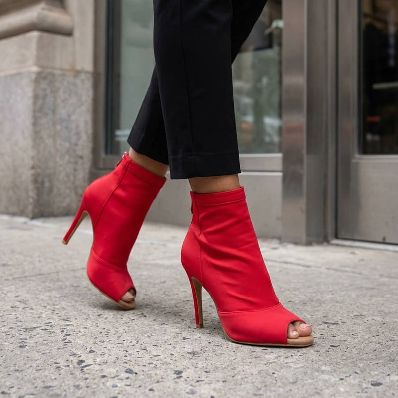 Mina - Red Lycra - Street Sole