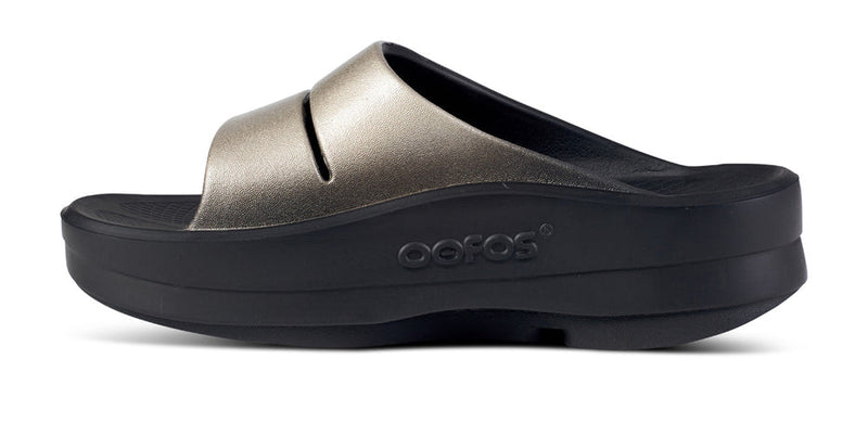 Oofos Women's OOmega OOahh Luxe Sandal