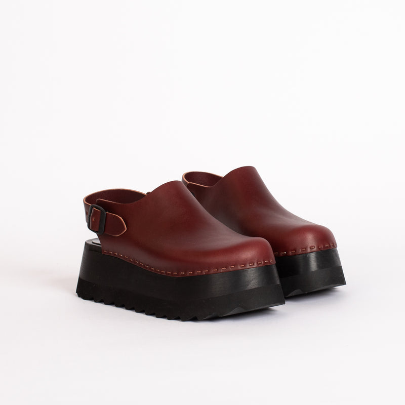 Tegan Clog in Oxblood