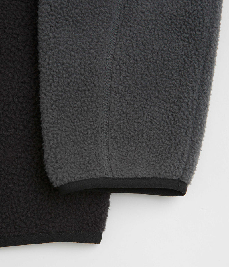 The North Face Yumiori 1/4 Zip Fleece in TNF Black and Asphalt Grey / Monument Grey